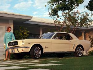 Ford Mustang Coupe